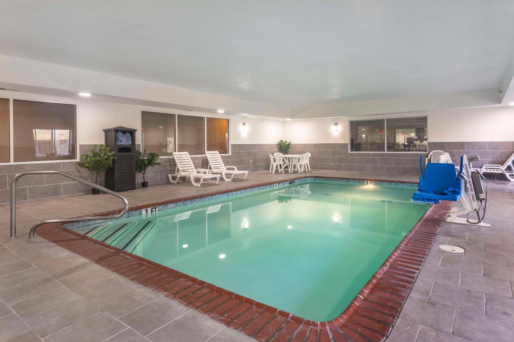 Mainstay Suites Lebanon - Nashville Area Buitenkant foto